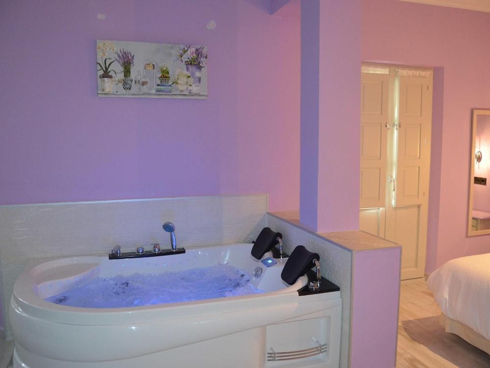 Akla Suites Con Jacuzzi Santillana Santillana del Mar Extérieur photo